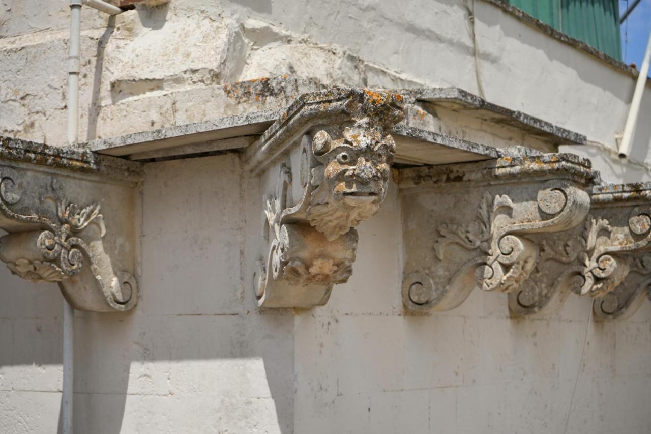 Отель Palazzo Salvatori Soleto Экстерьер фото